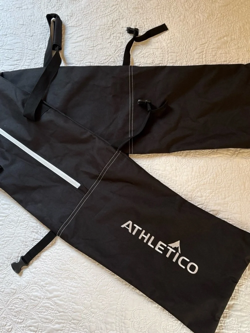 Athletico black duffel